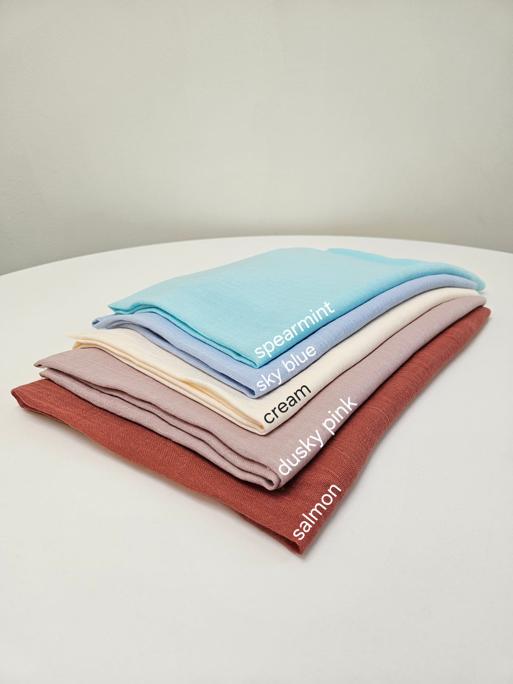 TRENDING MODAL HIJABS