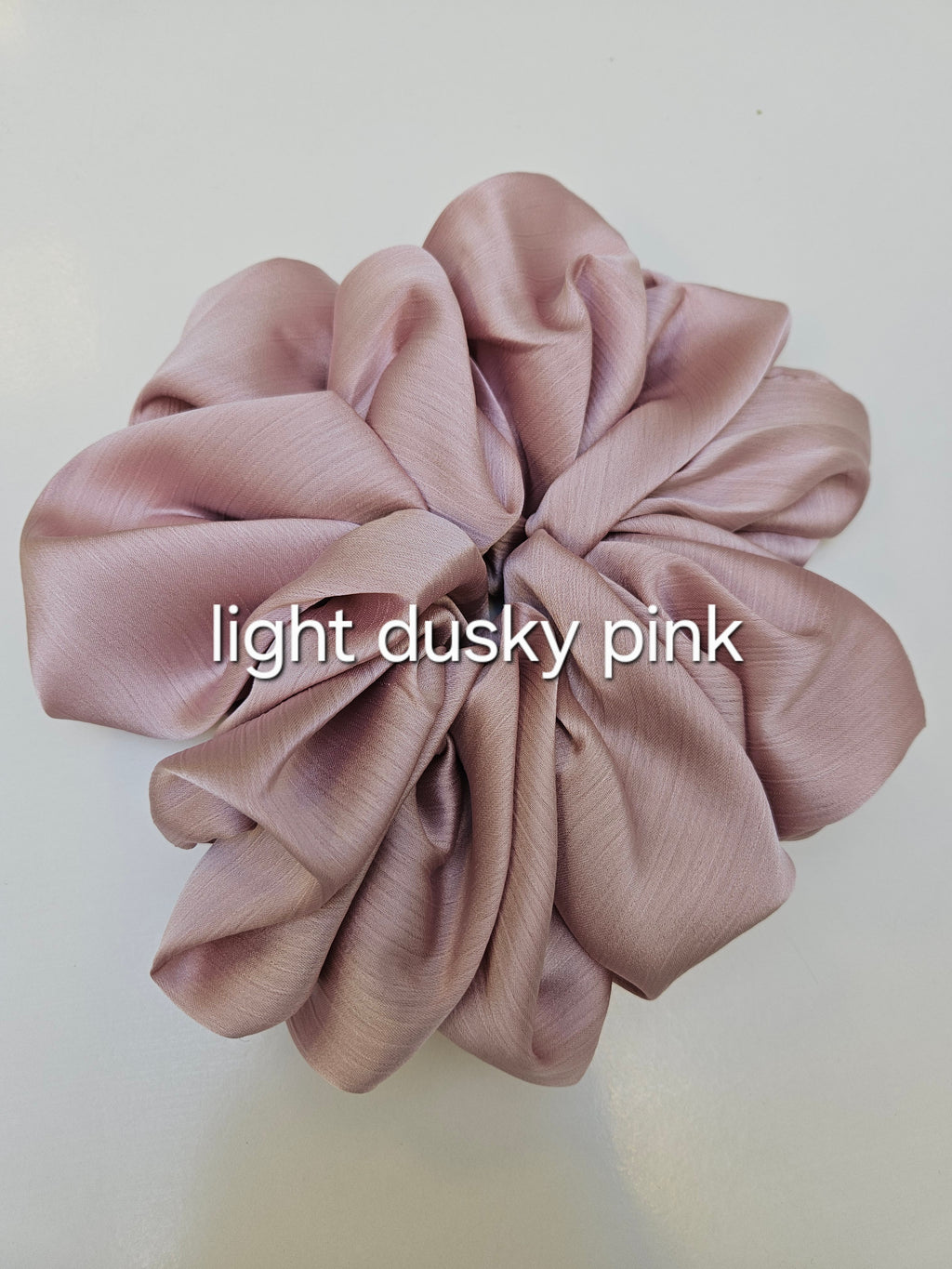 LUXURY HAIR SATIN SCRUNCHIE VOLUMISER