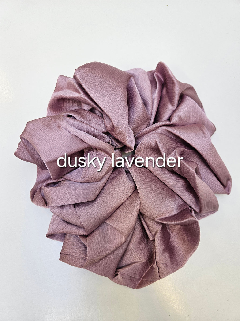 LUXURY HAIR SATIN SCRUNCHIE VOLUMISER