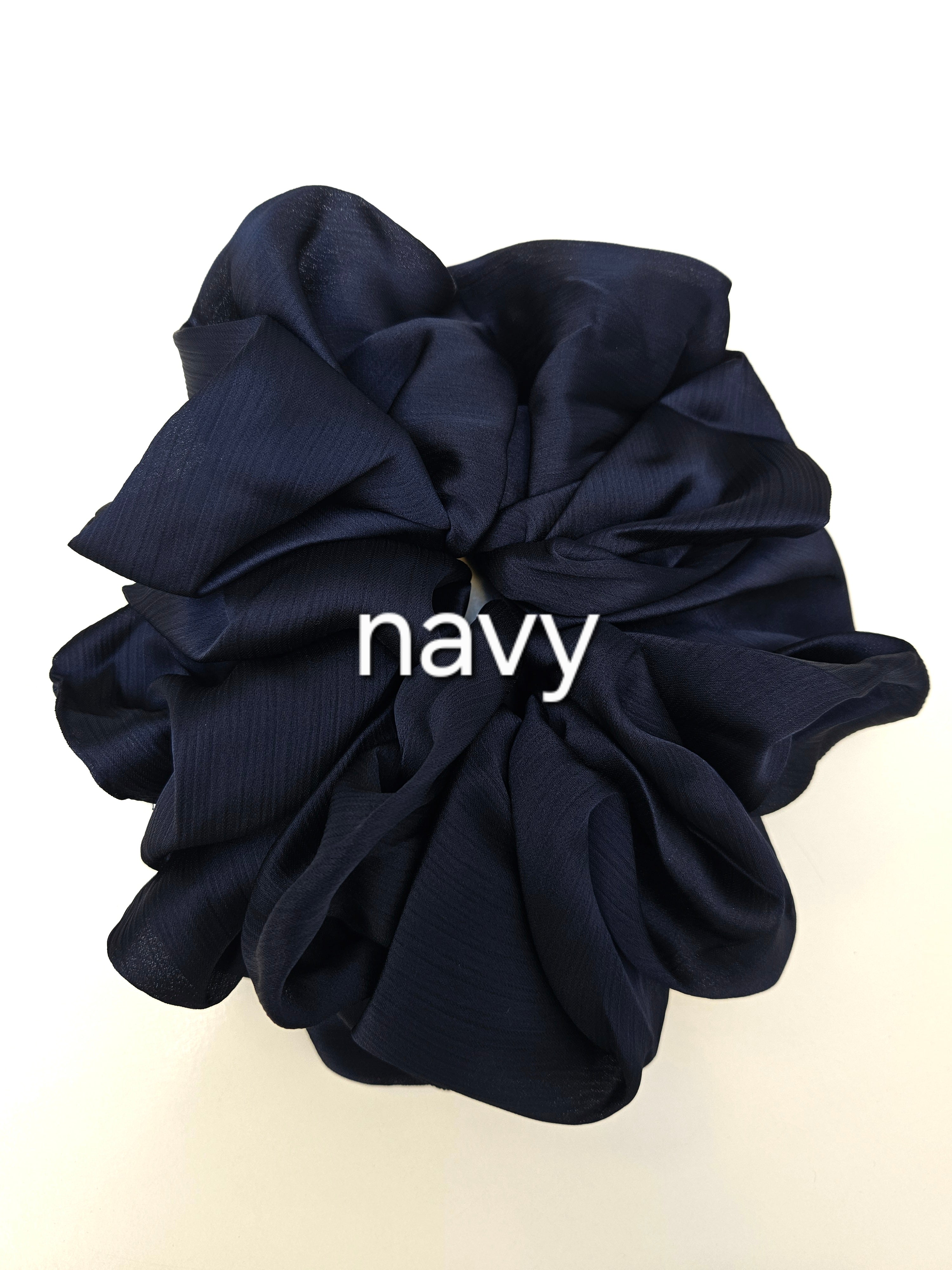 LUXURY HAIR SATIN SCRUNCHIE VOLUMISER