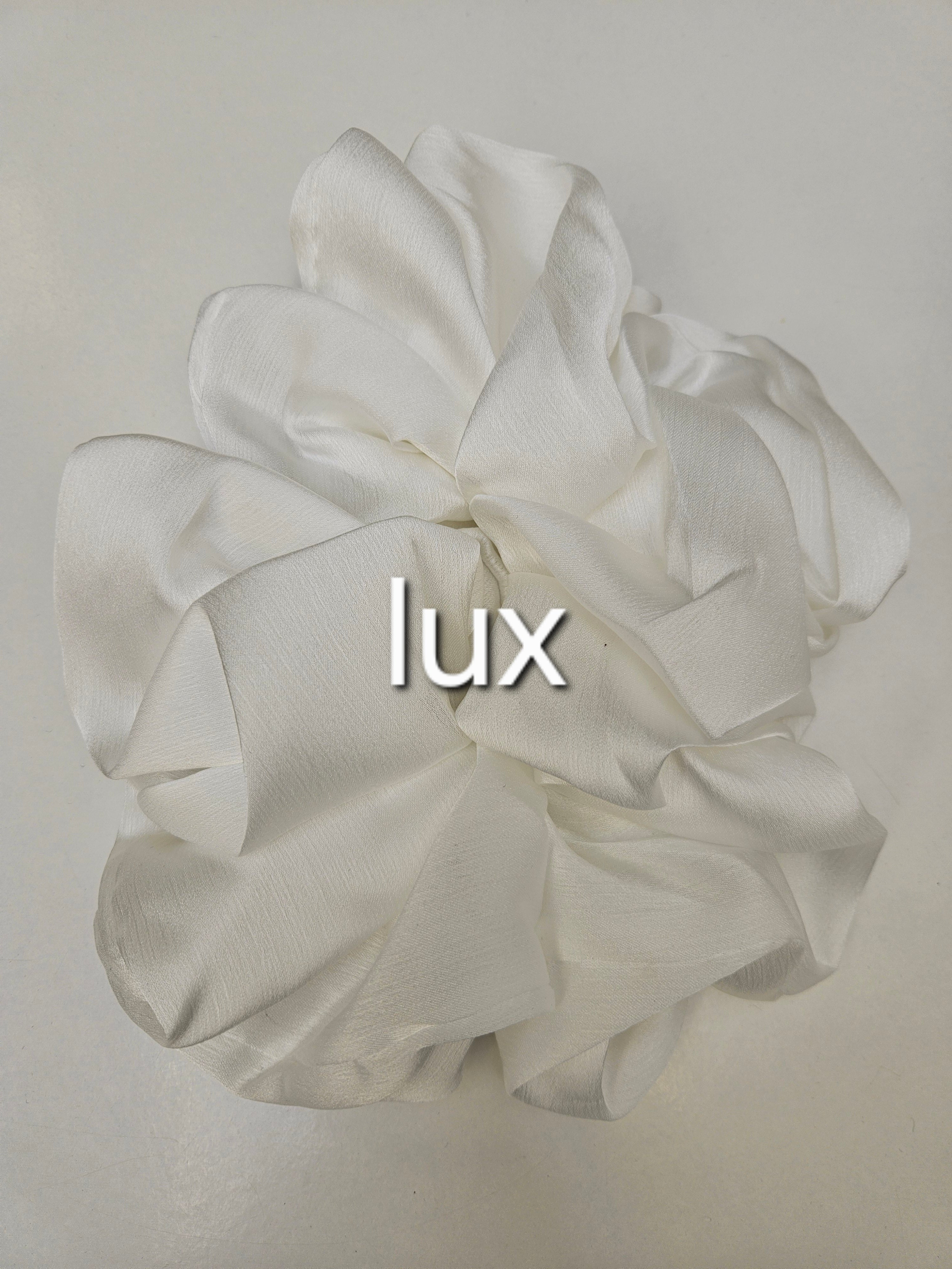 LUXURY HAIR SATIN SCRUNCHIE VOLUMISER