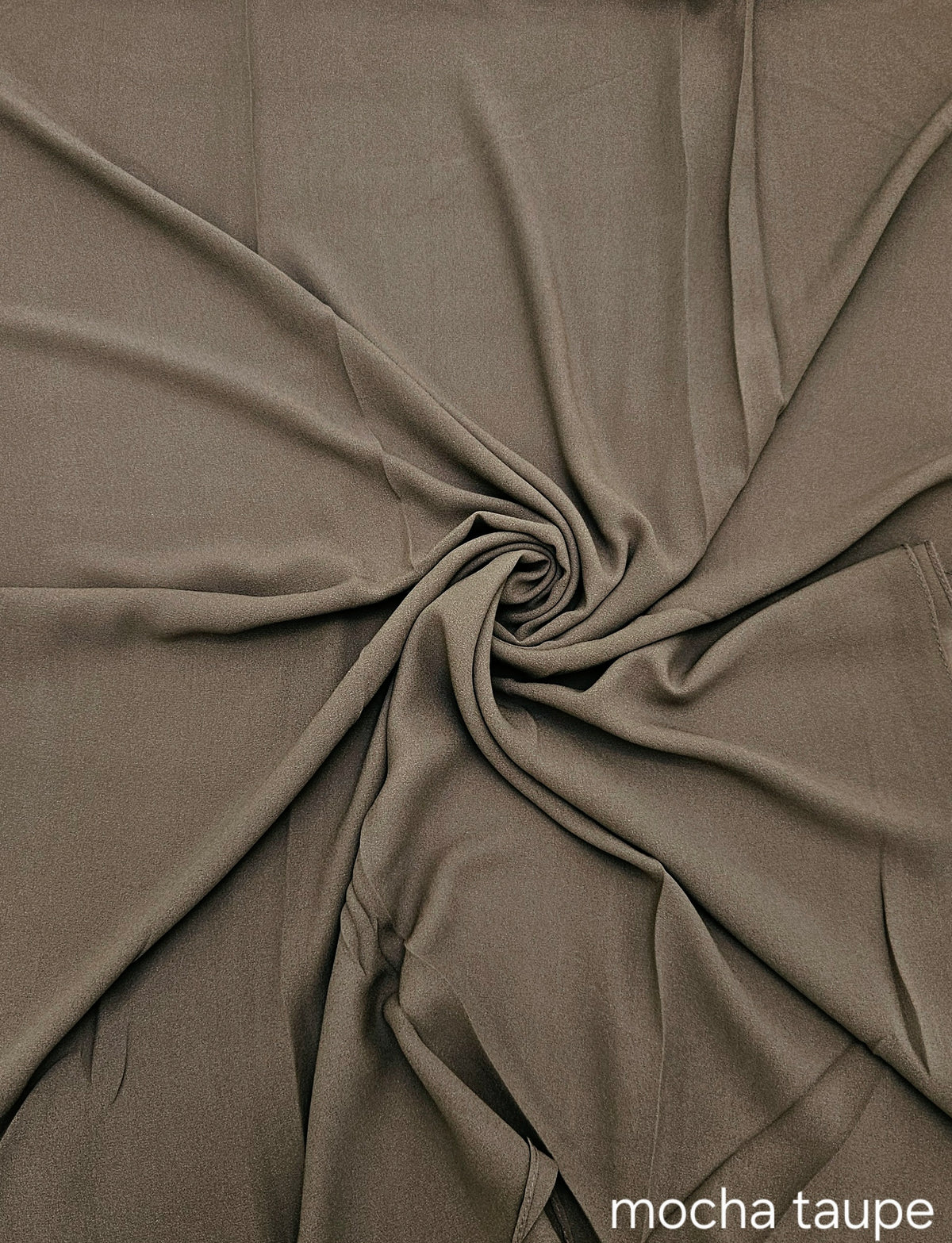 PREMIUM LIQUID CHIFFON HIJAB – STRETCHY, LIGHTWEIGHT & ELEGANT