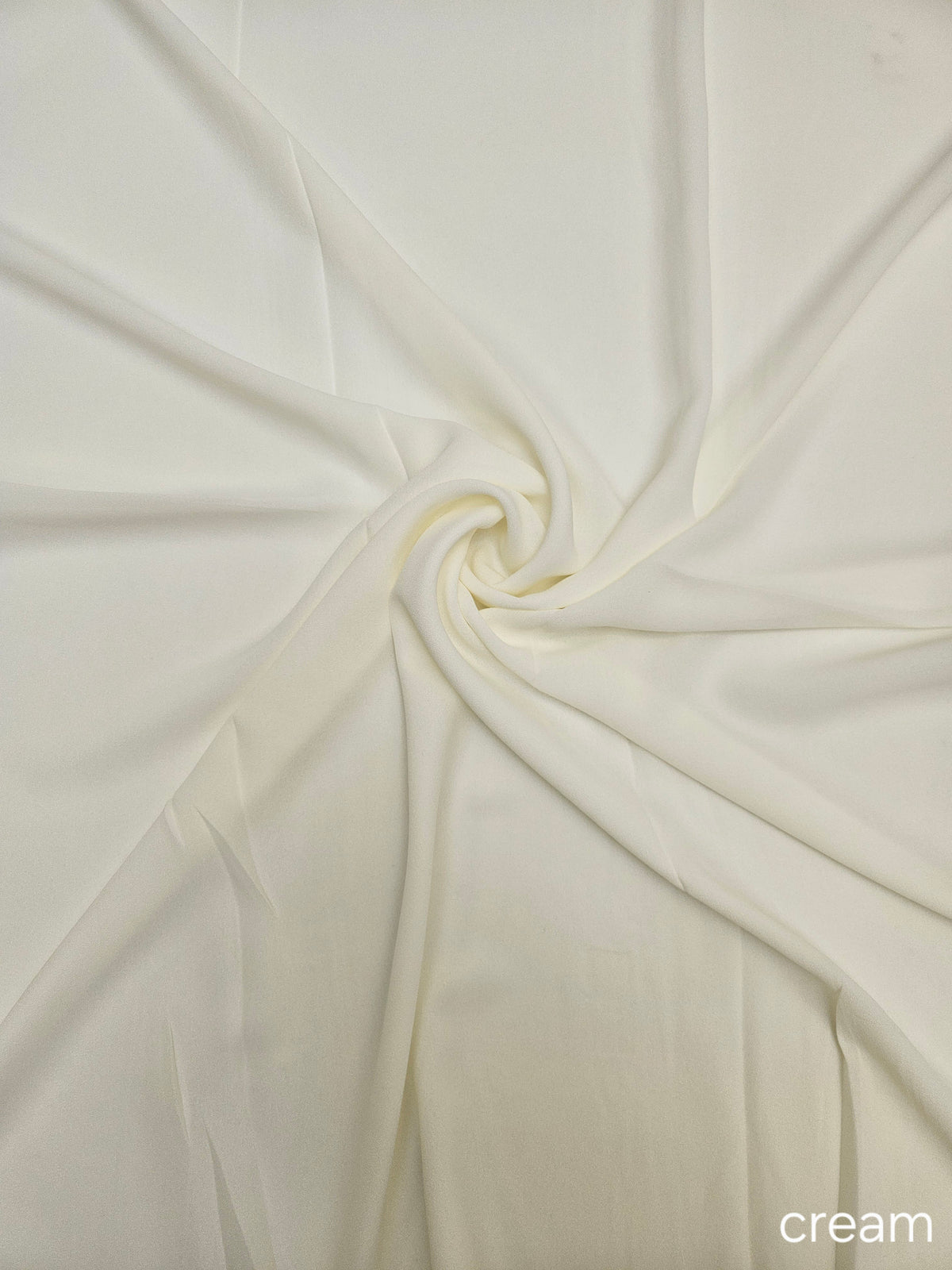 PREMIUM LIQUID CHIFFON HIJAB – STRETCHY, LIGHTWEIGHT & ELEGANT