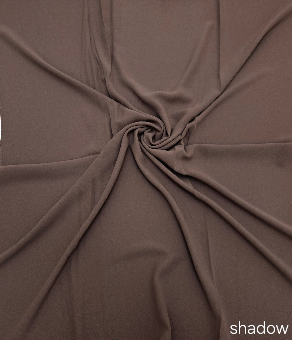 PREMIUM LIQUID CHIFFON HIJAB – STRETCHY, LIGHTWEIGHT & ELEGANT