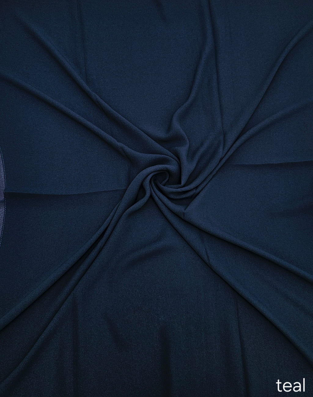 PREMIUM LIQUID CHIFFON HIJAB – STRETCHY, LIGHTWEIGHT & ELEGANT